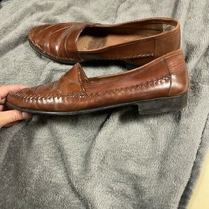Men’s dress shoes